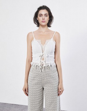 Camiseta sin Manga Urban Revivo Encaje Trim Camisole Mujer Blancos | ECI691AN