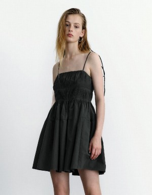 Vestido Urban Revivo Off-Shoulder A-Line Cami Mujer Negros | EGQ7953FZ