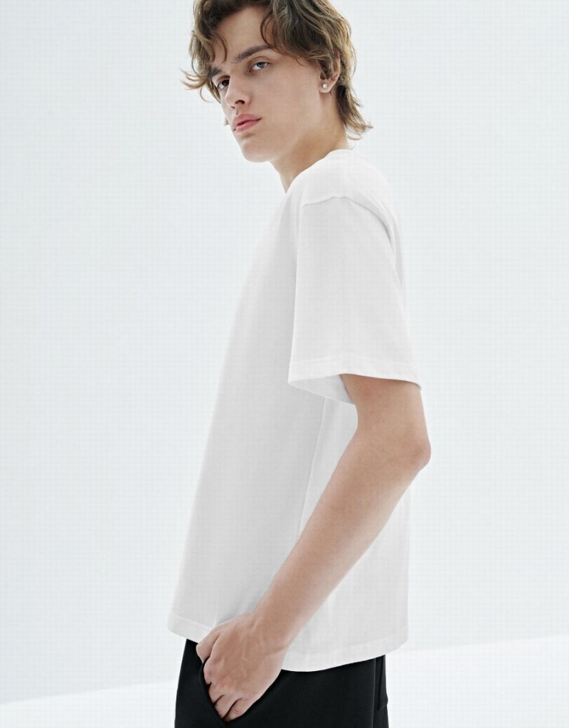 Camiseta Urban Revivo Crew Neck Directo Hombre Blancos | KJY8670OX