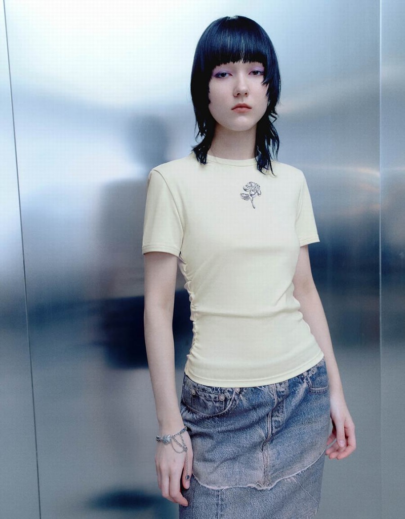 Camiseta Urban Revivo Flaco Crew Neck Mujer Blancos | JAC512ZB