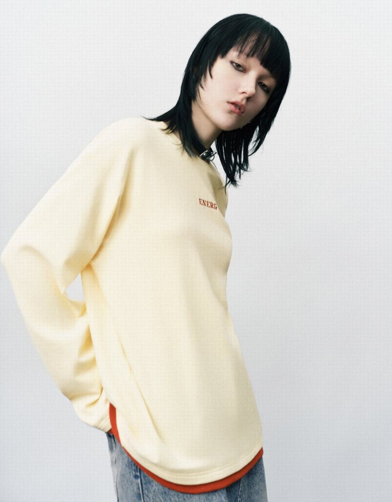 Camiseta Urban Revivo Letter Embossed Crew Neck Loose Mujer Blancos | ZAM8687HR