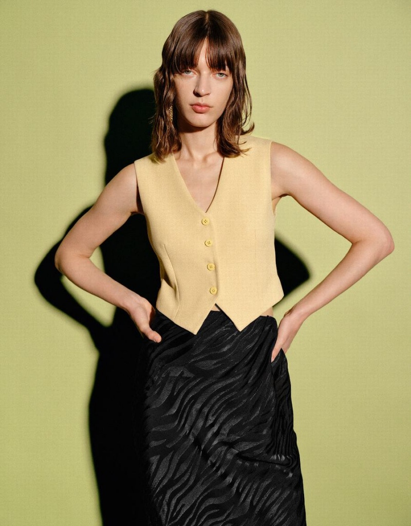 Chaleco Urban Revivo Button Up V-Neck Waistcoat Mujer Amarillos | MJI6367KO