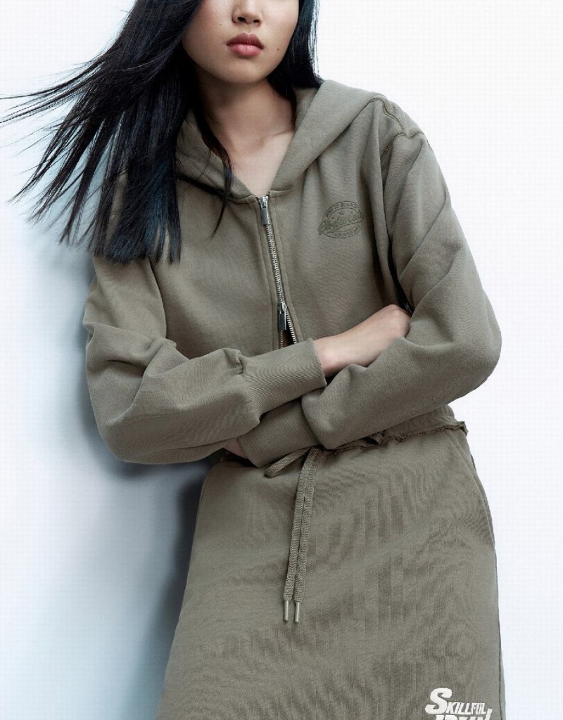 Chaqueta Con Capucha Urban Revivo Cropped Cremallera Front Mujer Kaki | RXS7416HE