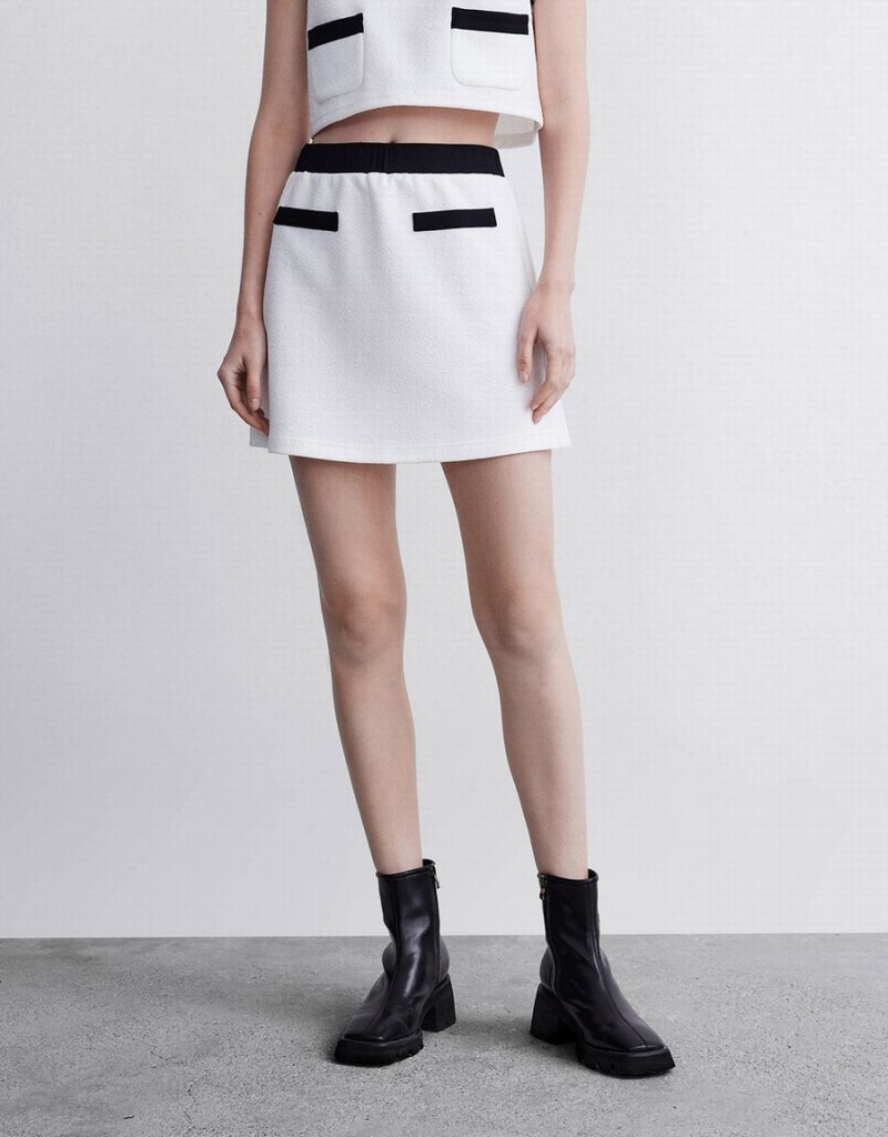 Falda Urban Revivo Contrast Trim Mini Mujer Blancos | HWZ9389MH