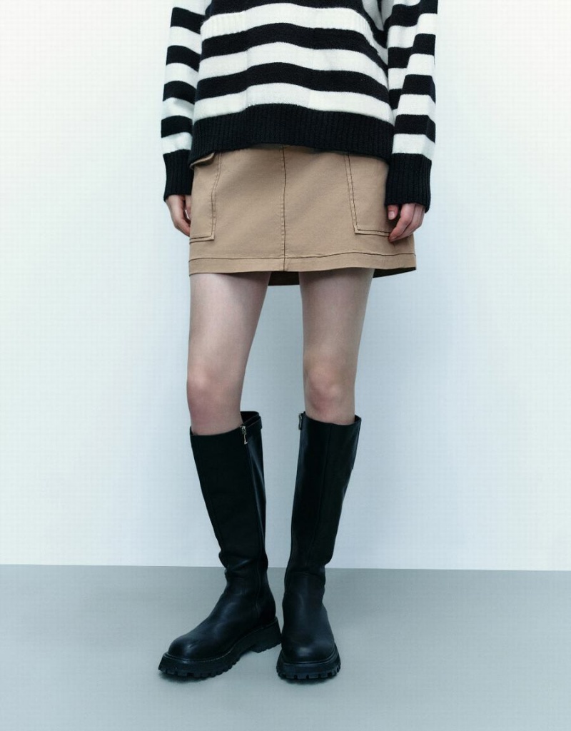 Falda Urban Revivo Mini A-Line Mujer Kaki | SOE3624AB