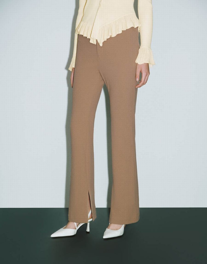 Pantalon Urban Revivo De Punto Flare Mujer Kaki | VGP8825SF