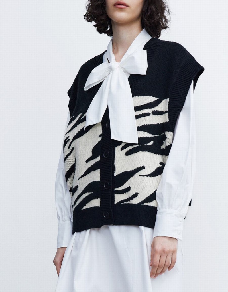 Suéteres Urban Revivo Zebra A Rayas Button Up Mujer Negros | JIZ606VO