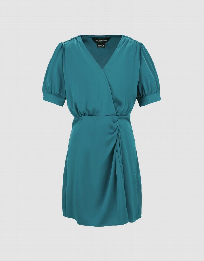 Vestido Urban Revivo Surplice Front V-Neck Skater Mujer Verdes | FFP3237UN